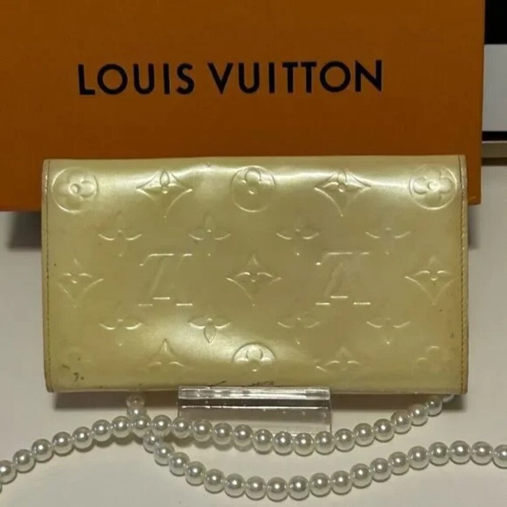 Louis Vuitton Long Wallet - Picture 4 of 6